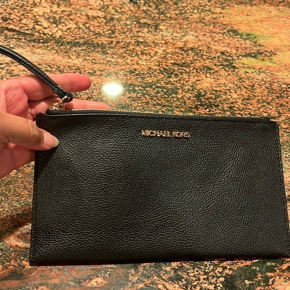 NWOT Michael Kors Jet Set Wristlet, Blk